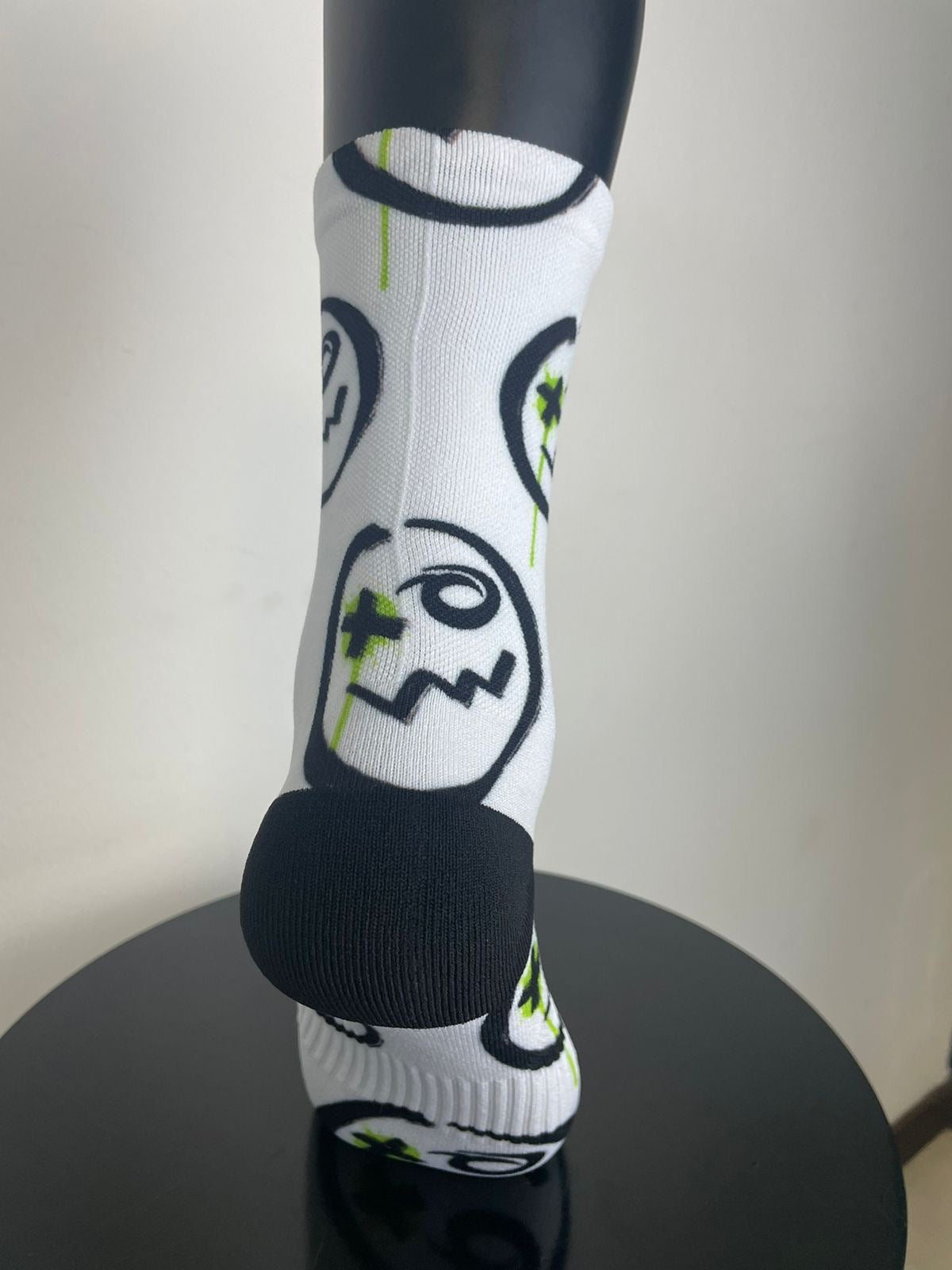 XO White Cotton Socks